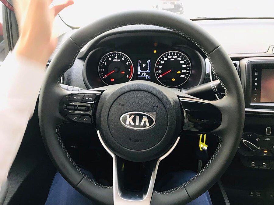 KIA Soluto MT 1.4L - Hình 8