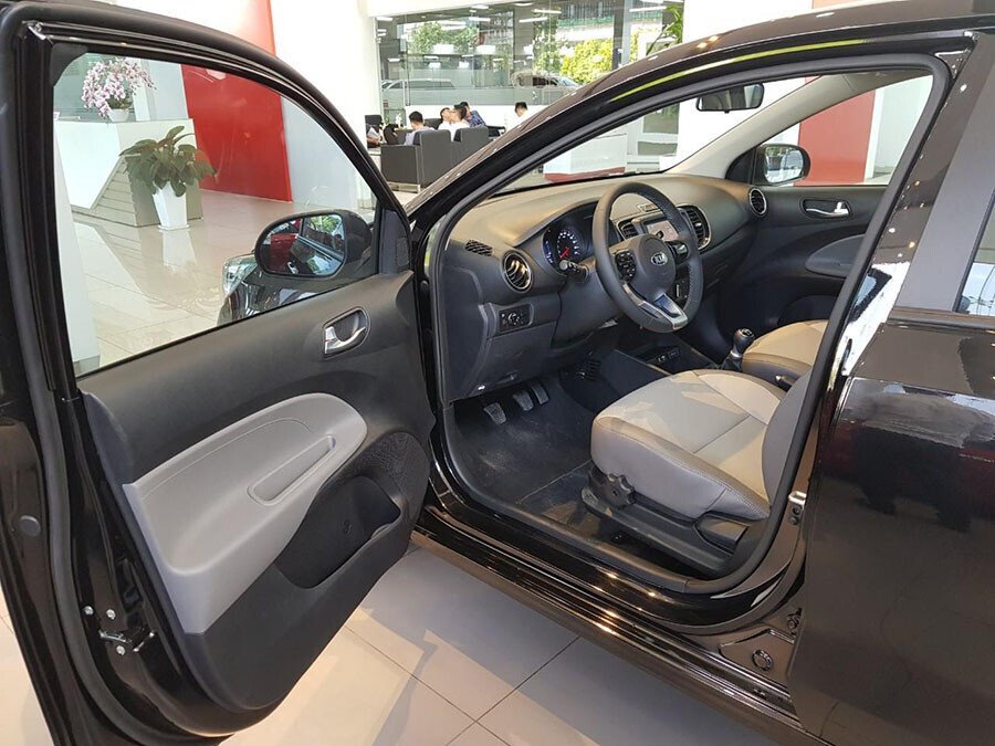 KIA Soluto MT 1.4L - Hình 9