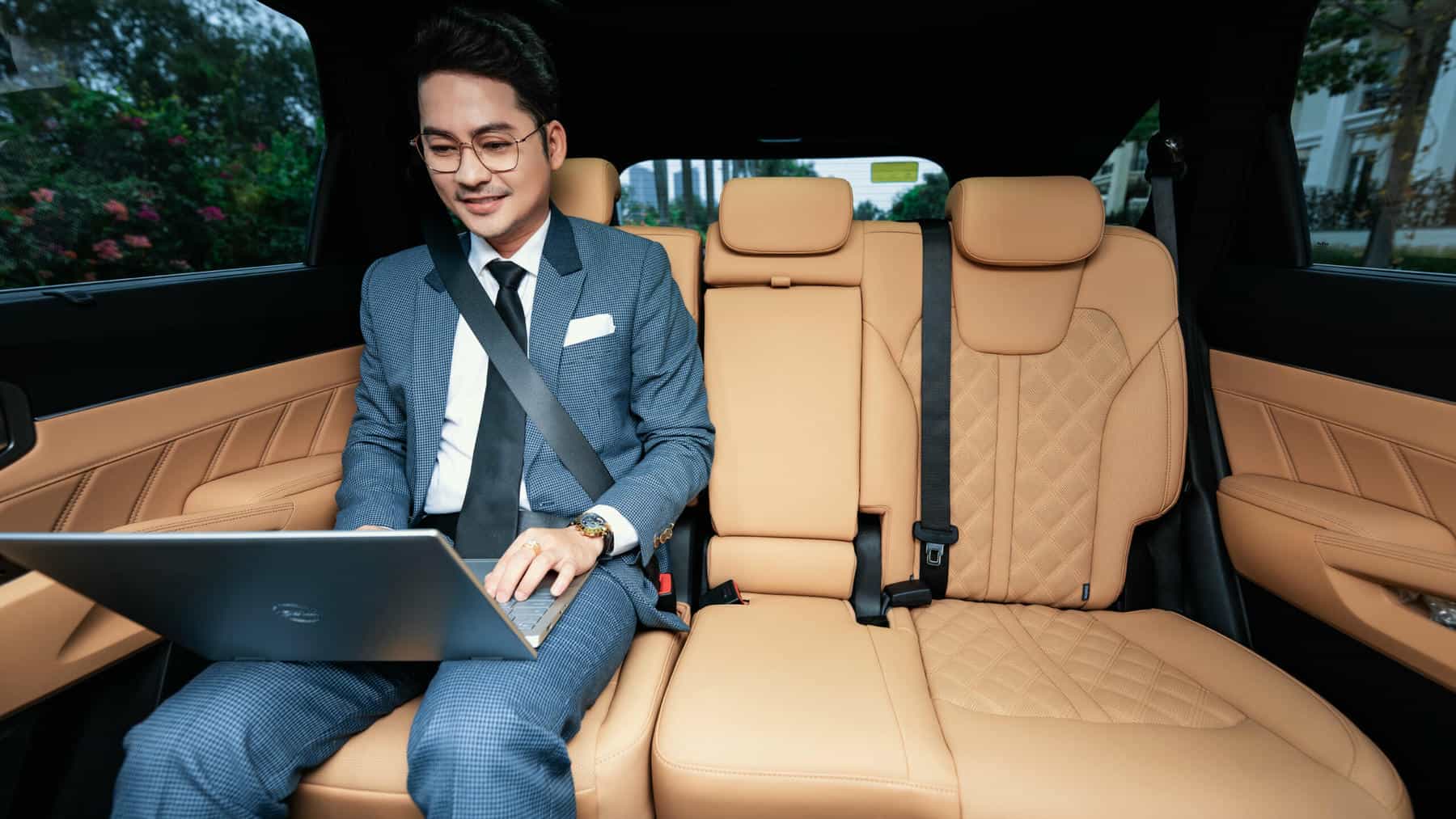 Hàng-ghế-sau-suv-gầm-cao-7-chỗ-kia-sorento-2024